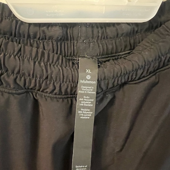 Lululemon Men's Black Shorts - Picture 3 of 3